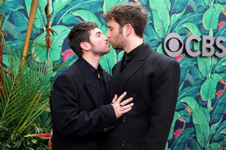 American gay actor Noah Galvin is dating Ben Platt!