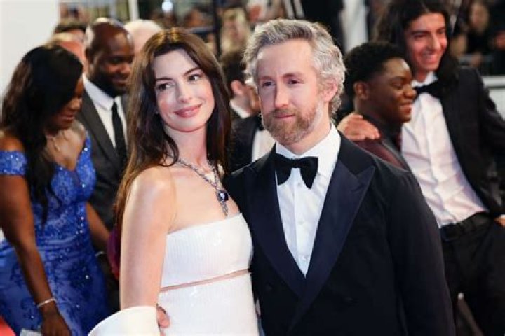 Anne Hathaway is in no rush to get married, hasn’t begun wedding planning yet