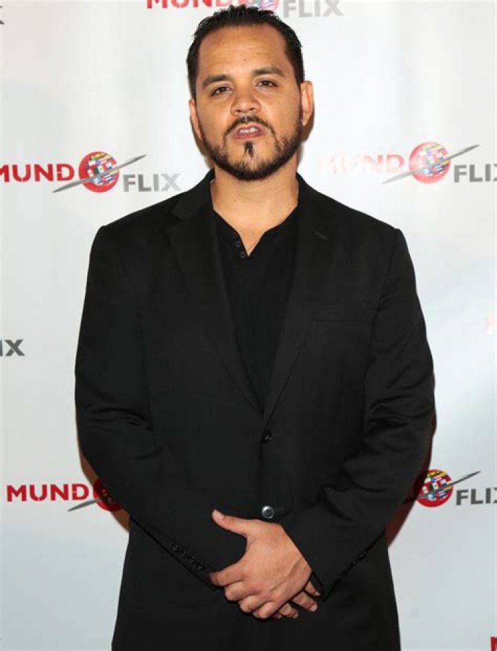 Carlos Lopez Jr. Bio (Wiki) 