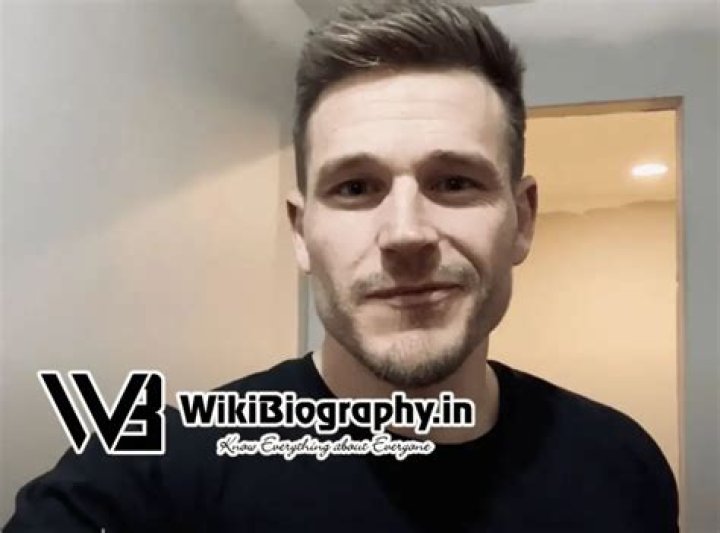 Cole DeBoer Bio (Wiki) 