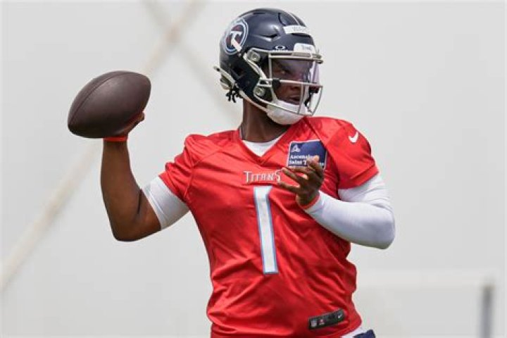 IU football player Cam Wilson loses both his parents to gunshot injuries!