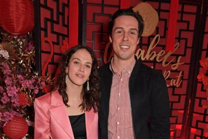 Jessica Brown Findlay and her boyfriend Ziggy Heath marry in a London Church! It was an intimate small ceremony!