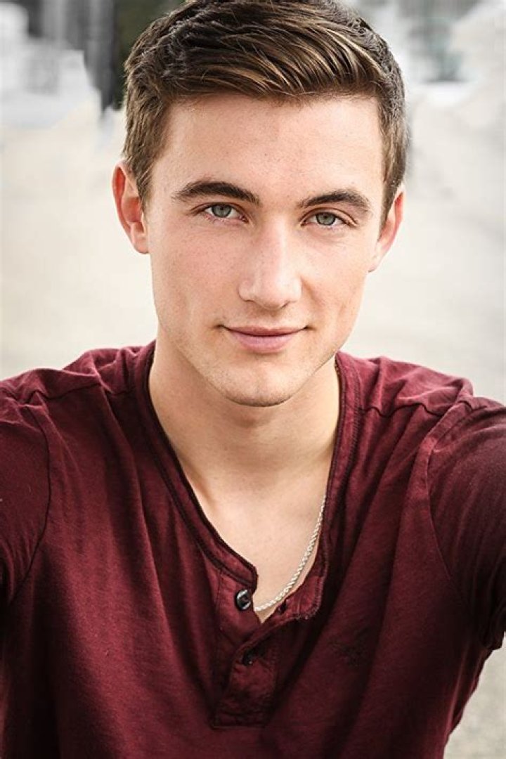 Jordan Burtchett Bio (Wiki) 