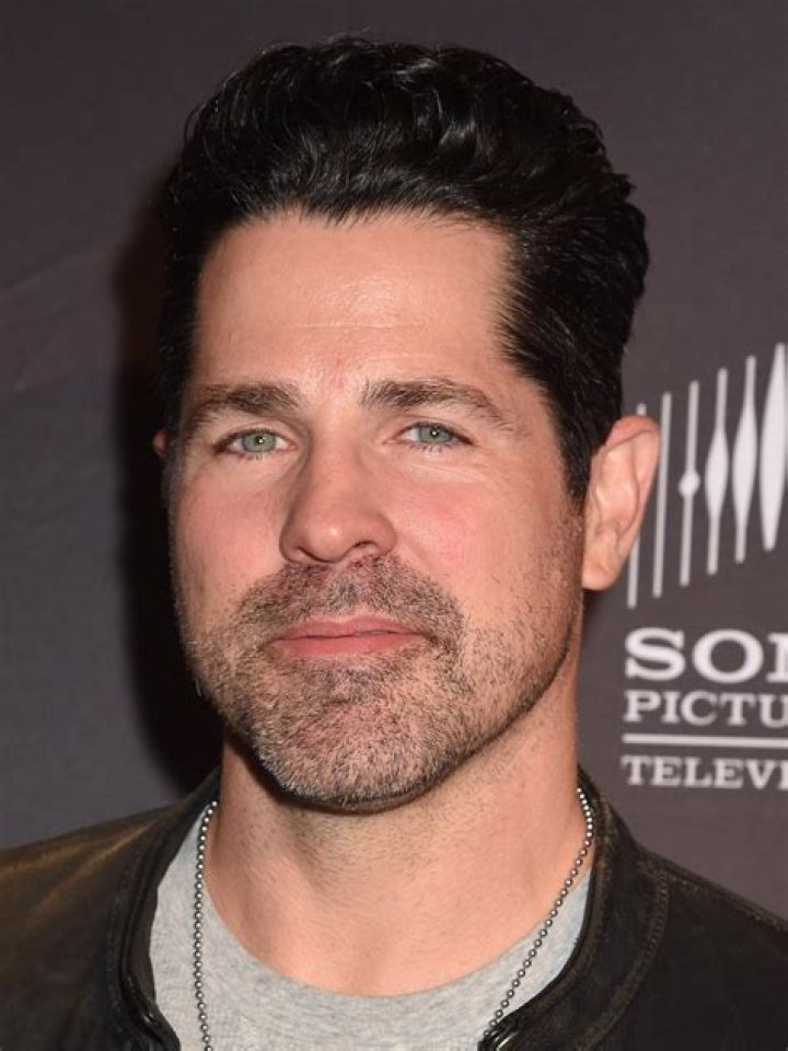 JT Hodges Bio (Wiki) 