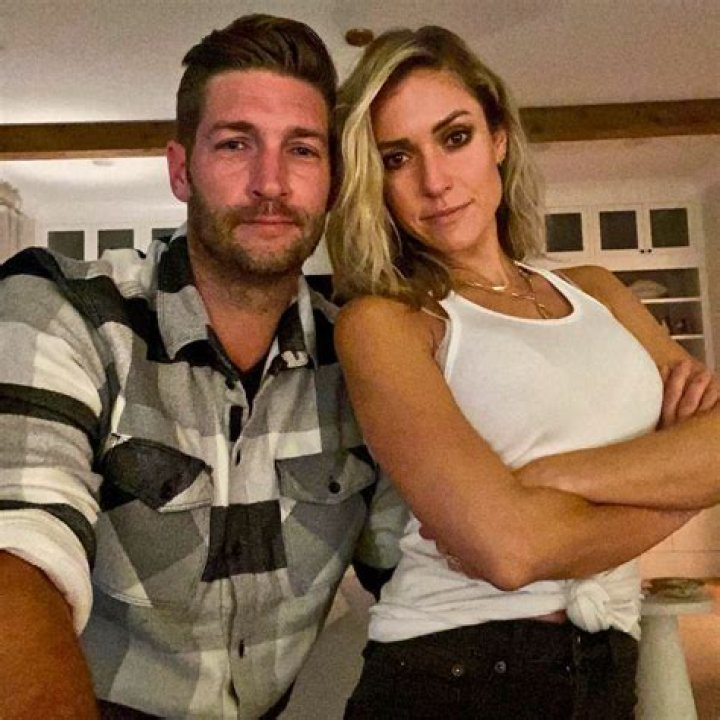 Kristin Cavallari confirms divorce from husband Jay Cutler through Instagram! How much is Kristin’s net worth in 2020?