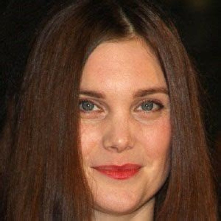 Liz White Bio (Wiki) 