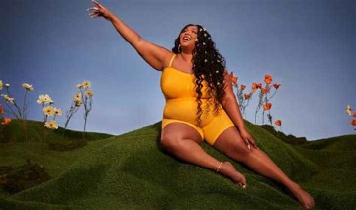 Lizzo height: How tall is Lizzo?