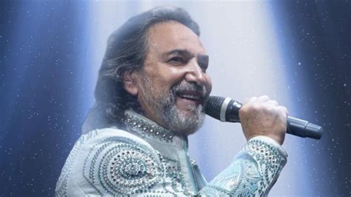 Marco Antonio Solis Height, Weight, Net Worth, Age, Birthday, Wikipedia, Who, Instagram, Biography