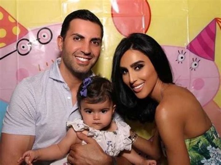 On-Off Relationship Of Dara Mir and Lilly Ghalichi; Their Marrige, Divorce, And Reconcilation!