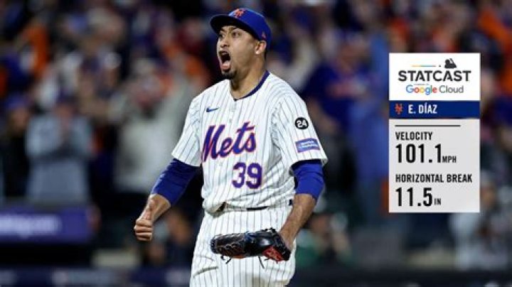 What nationality is Edwin Diaz?