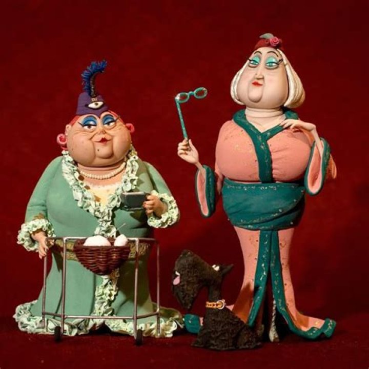 Who are the old ladies in Coraline?