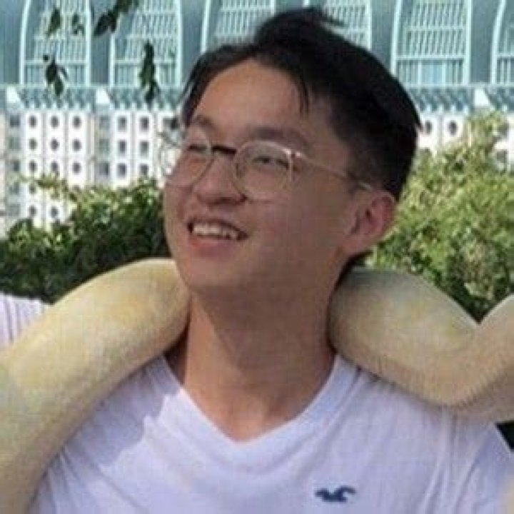 Zhong – Zhongni Zhu Height, Weight, Net Worth, Age, Birthday, Wikipedia, Who, Instagram, Biography